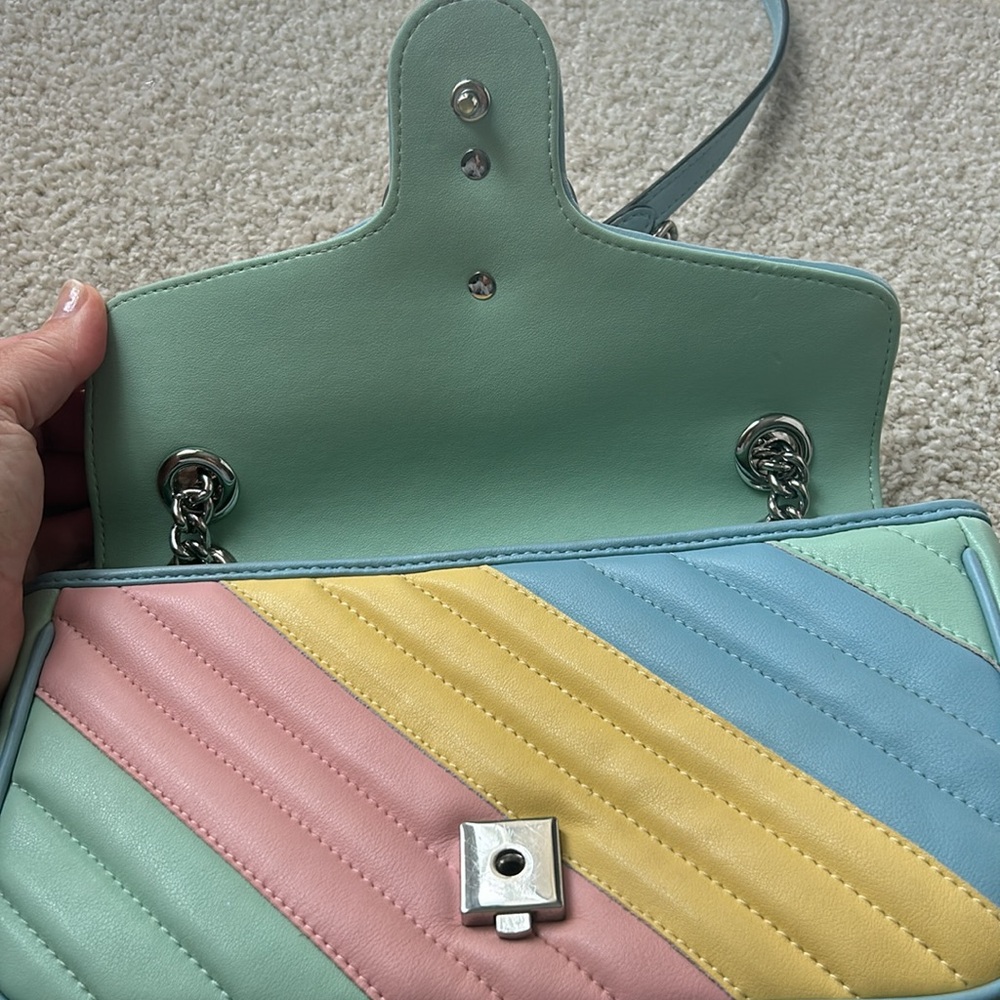Gucci Marmont Rainbow Shoulder Bag - Picture 10 of 16